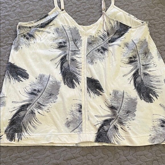 Kimchi Blue Sequined Feather Print Women's Camisole Adjustable Straps - Picture 5 of 8